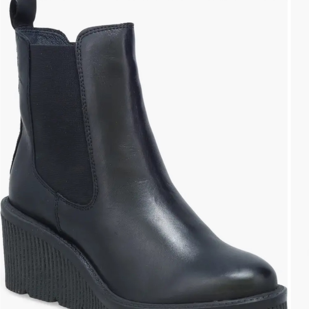 Miz Mooz Black Leather Ankle Booties